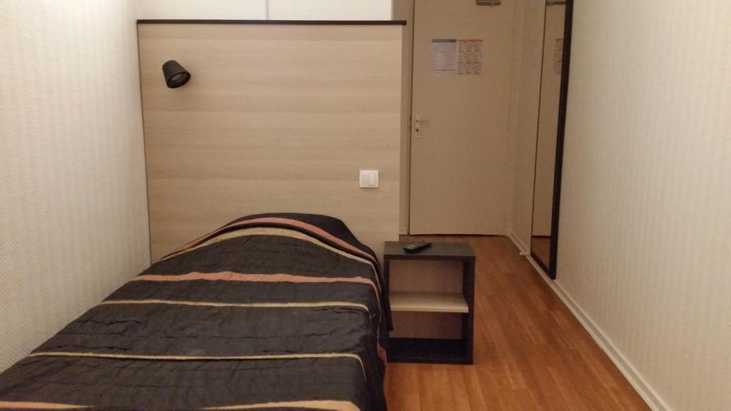 Hôtel d'Alsace Villeurbanne Quarto foto